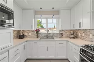 1710 Canna Ln, San Jose, CA 95124 - Photo 9