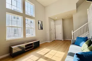 562 Montego Terrace, Sunnyvale, CA 94089 - Photo 7