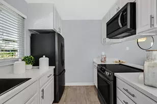 1034 Ribisi Cir, San Jose, CA 95131 - Photo 9