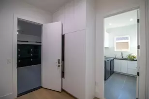 1040 W Riverside Way, San Jose, CA 95129 - Photo 39