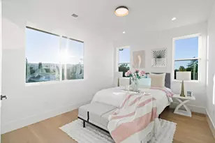 1040 W Riverside Way, San Jose, CA 95129 - Photo 55