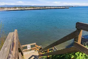 140 Monterey St, Santa Cruz, CA 95060 - Photo 47