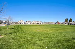 1415 Crimson Ln, Manteca, CA 95336 - Photo 49