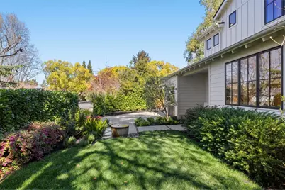 311 Linfield Dr, Menlo Park, CA 94025 - Photo 65