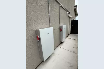 1045 Osprey Dr, Lathrop, CA 95330 - Photo 13