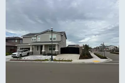 1045 Osprey Dr, Lathrop, CA 95330 - Photo 1