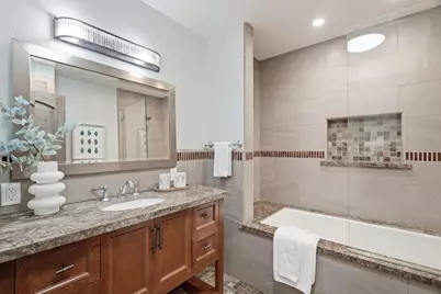 13525 Surrey Ln, Saratoga, CA 95070 - Photo 23