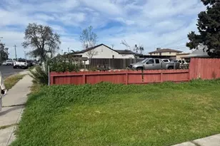 322 Poplar Ave, Manteca, CA 95336 - Photo 1