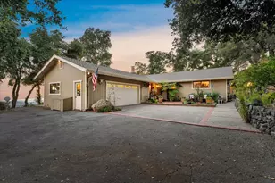 24854 Skyland Rd, Los Gatos, CA 95033 - Photo 3