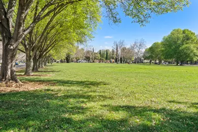 1302 Fairway Entrance Dr, San Jose, CA 95131 - Photo 19