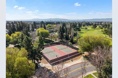 1302 Fairway Entrance Dr, San Jose, CA 95131 - Photo 25