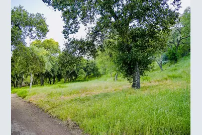 30010 Olivia Dr, Greenfield, CA 93927 - Photo 5