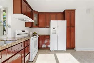 32 Lido Cir, Redwood City, CA 94065 - Photo 31
