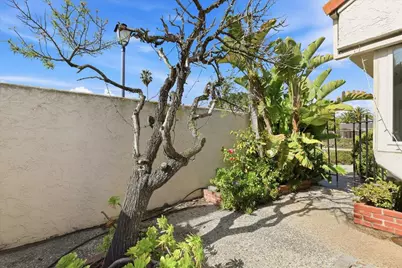 32 Lido Cir, Redwood City, CA 94065 - Photo 55