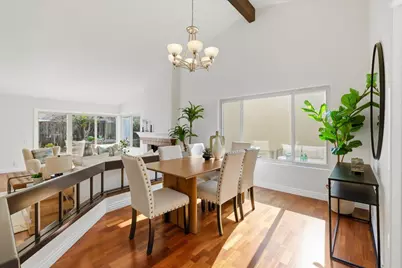 32 Lido Cir, Redwood City, CA 94065 - Photo 17