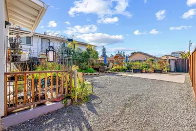 1365 Vine St, San Jose, CA 95110 - Photo 7