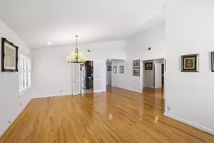 2836 Broken Oak Ct, San Jose, CA 95148 - Photo 9