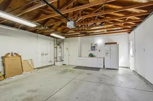 2836 Broken Oak Ct, San Jose, CA 95148 - Photo 35