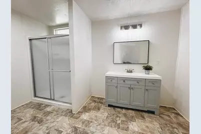 128 Chateau La Salle Dr 128, San Jose, CA 95111 - Photo 19