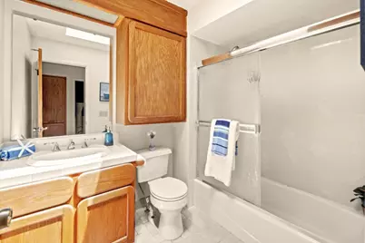 461 Dela Vina Ave 209, Monterey, CA 93940 - Photo 11