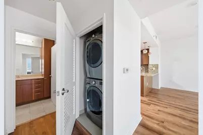 38 N Almaden Blvd 1906, San Jose, CA 95110 - Photo 31