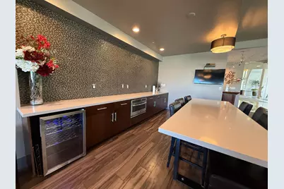 38 N Almaden Blvd 1906, San Jose, CA 95110 - Photo 47