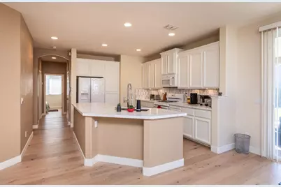 5020 Cleveland Bay Way, Elk Grove, CA 95757 - Photo 13