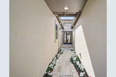 646 Oneida Dr, Sunnyvale, CA 94087 - Photo 5