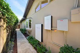 646 Oneida Dr, Sunnyvale, CA 94087 - Photo 55