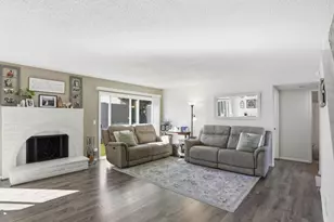 1075 Sherman Dr, Salinas, CA 93907 - Photo 5