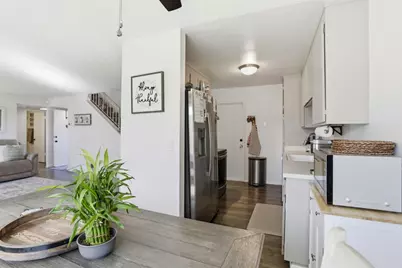 1075 Sherman Dr, Salinas, CA 93907 - Photo 7