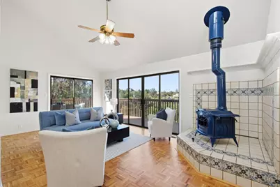 2734 Summit Dr, Burlingame, CA 94010 - Photo 19