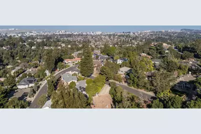 2734 Summit Dr, Burlingame, CA 94010 - Photo 73