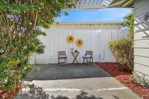 22 Melway Cir, Monterey, CA 93940 - Photo 37