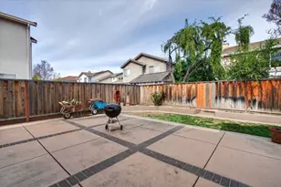 730 Calais Dr, Hollister, CA 95023 - Photo 41