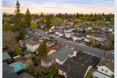 2044 Saint Francis Way, San Carlos, CA 94070 - Photo 25