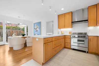 2044 Saint Francis Way, San Carlos, CA 94070 - Photo 11