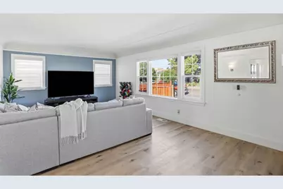 166 E Humboldt St, San Jose, CA 95112 - Photo 5