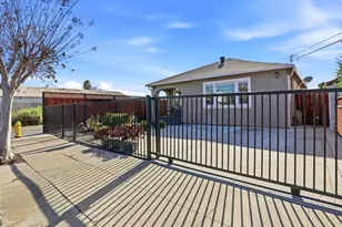 166 E Humboldt St, San Jose, CA 95112 - Photo 37