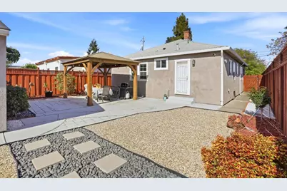 166 E Humboldt St, San Jose, CA 95112 - Photo 33