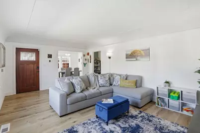 166 E Humboldt St, San Jose, CA 95112 - Photo 7