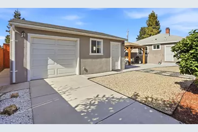 166 E Humboldt St, San Jose, CA 95112 - Photo 35