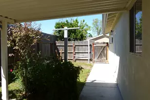 460 SE Jeremy Ct, Oakdale, CA 95361 - Photo 21