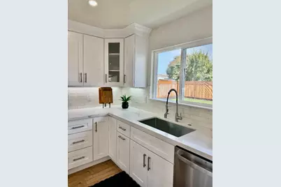 7579 Burnham Way, Dublin, CA 94568 - Photo 9