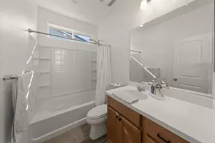 925 Klamath Way, Hollister, CA 95023 - Photo 23