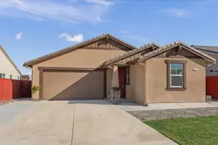 925 Klamath Way, Hollister, CA 95023 - Photo 1