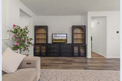 925 Klamath Way, Hollister, CA 95023 - Photo 7