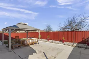 925 Klamath Way, Hollister, CA 95023 - Photo 27