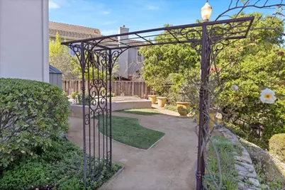 1136 Eagle Cliff Ct, San Jose, CA 95120 - Photo 37