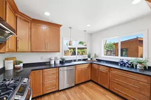 4487 Britwell Ct, San Jose, CA 95136 - Photo 9